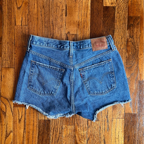 Levi’s 501/ 12th Tribe Thrasher shorts - Picture 2 of 3